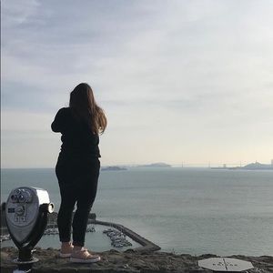 Meet your Posher, Christina